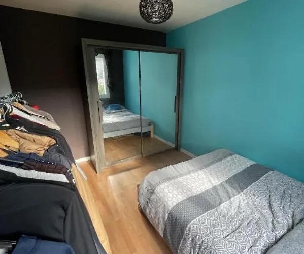 Joli T2 Proche De La Gare דירה *